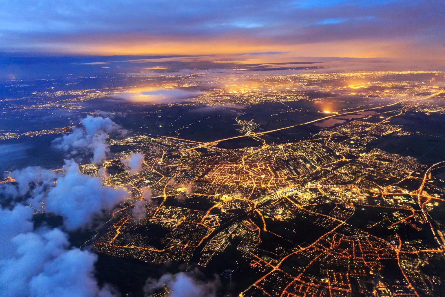 LED magazijnverlichting met helder, gelijkmatig licht in moderne magazijnomgeving voor efficiënte werkomstandigheden